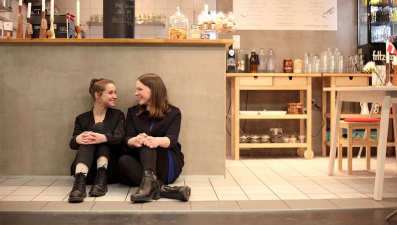 Hos_Søstrene